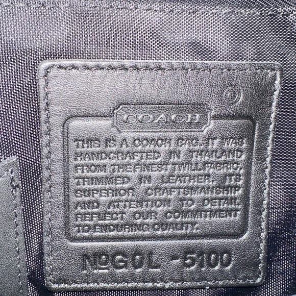 COACH, NWOT. Black smooth leather. Men’s computer bag with shoulder strap. - Picture 8 of 15